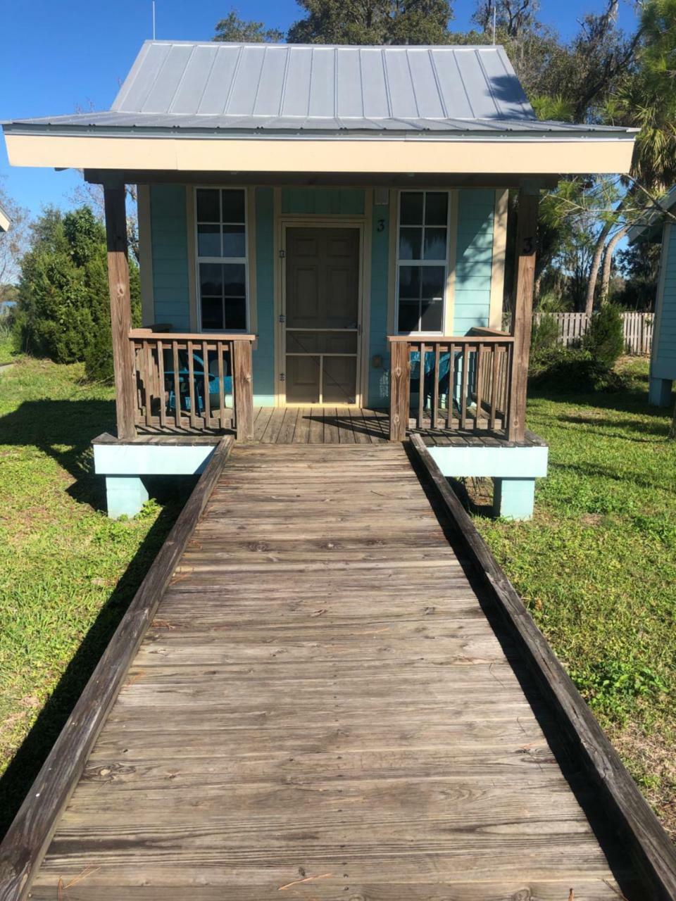 Jiggs Landing Lakefront Cabins Bradenton Exterior photo